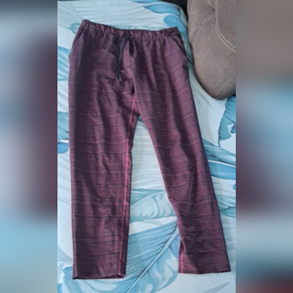 Lululemon Jet Crop (Slim) (Luxtreme 25.5")Cyber Red Grape Bordeaux Drama